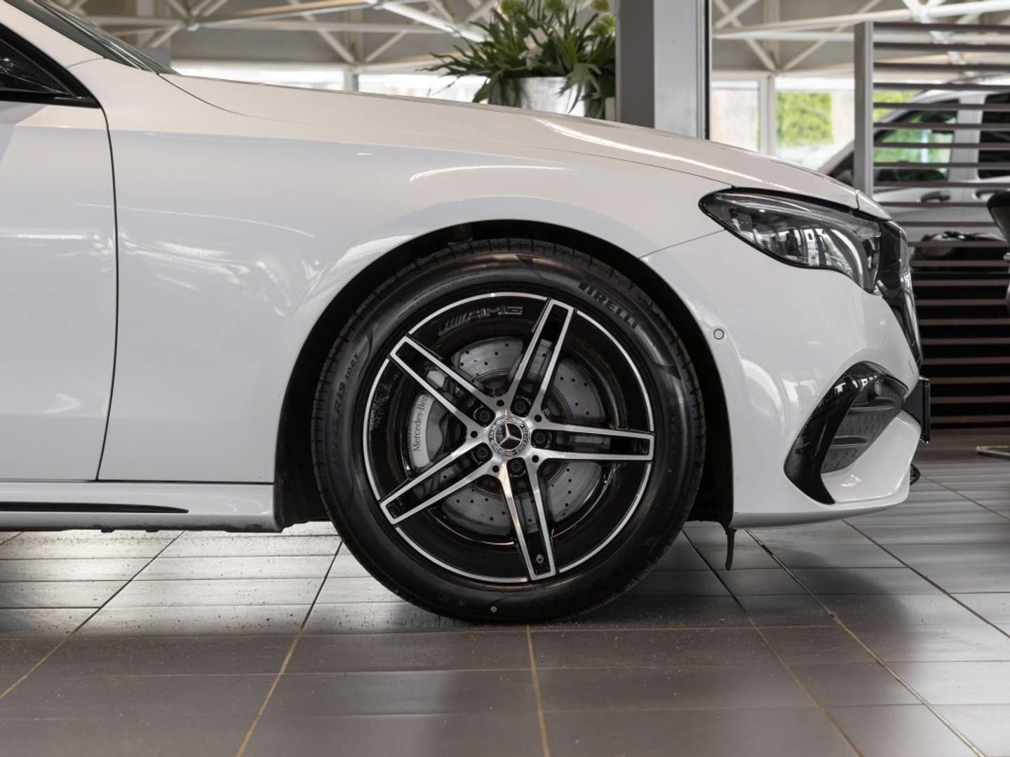 Mercedes Classe E Break 220 AMG Line - 2024 - Joinsteer - #20