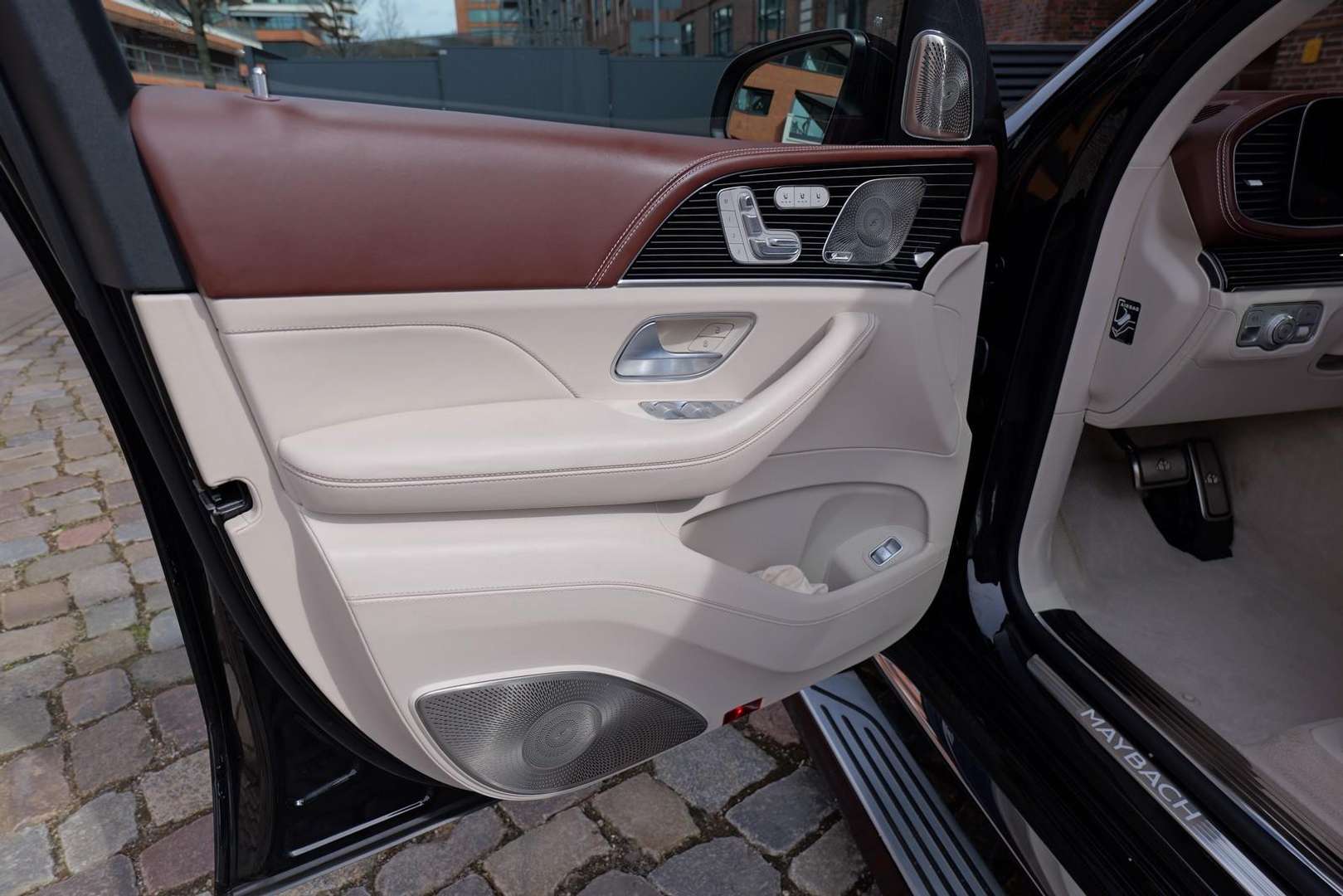 Mercedes GLS 600 First Class - 2022 - Joinsteer - #25