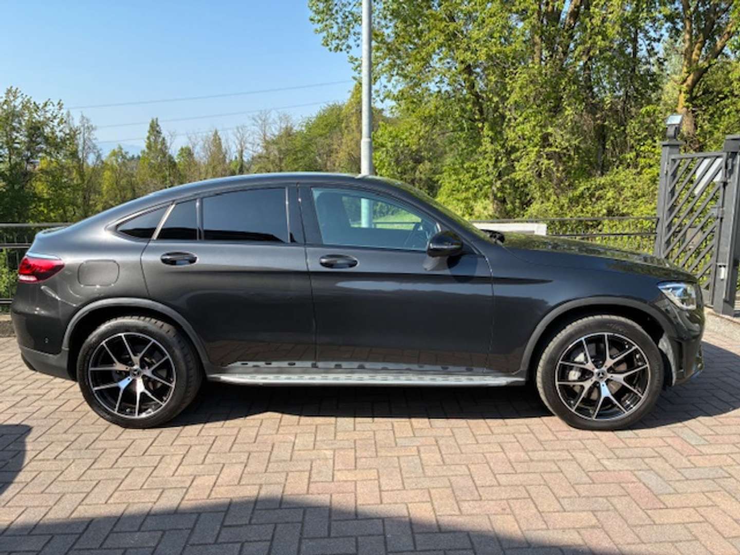 Mercedes GLC Coupé 300 Premium - 2022 - Joinsteer - #1