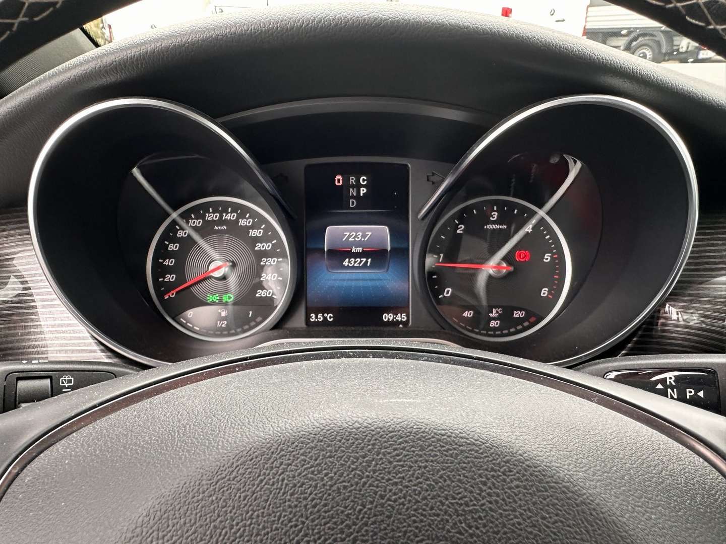 Mercedes V 300 300 Avantgarde - 2023 - Joinsteer - #10
