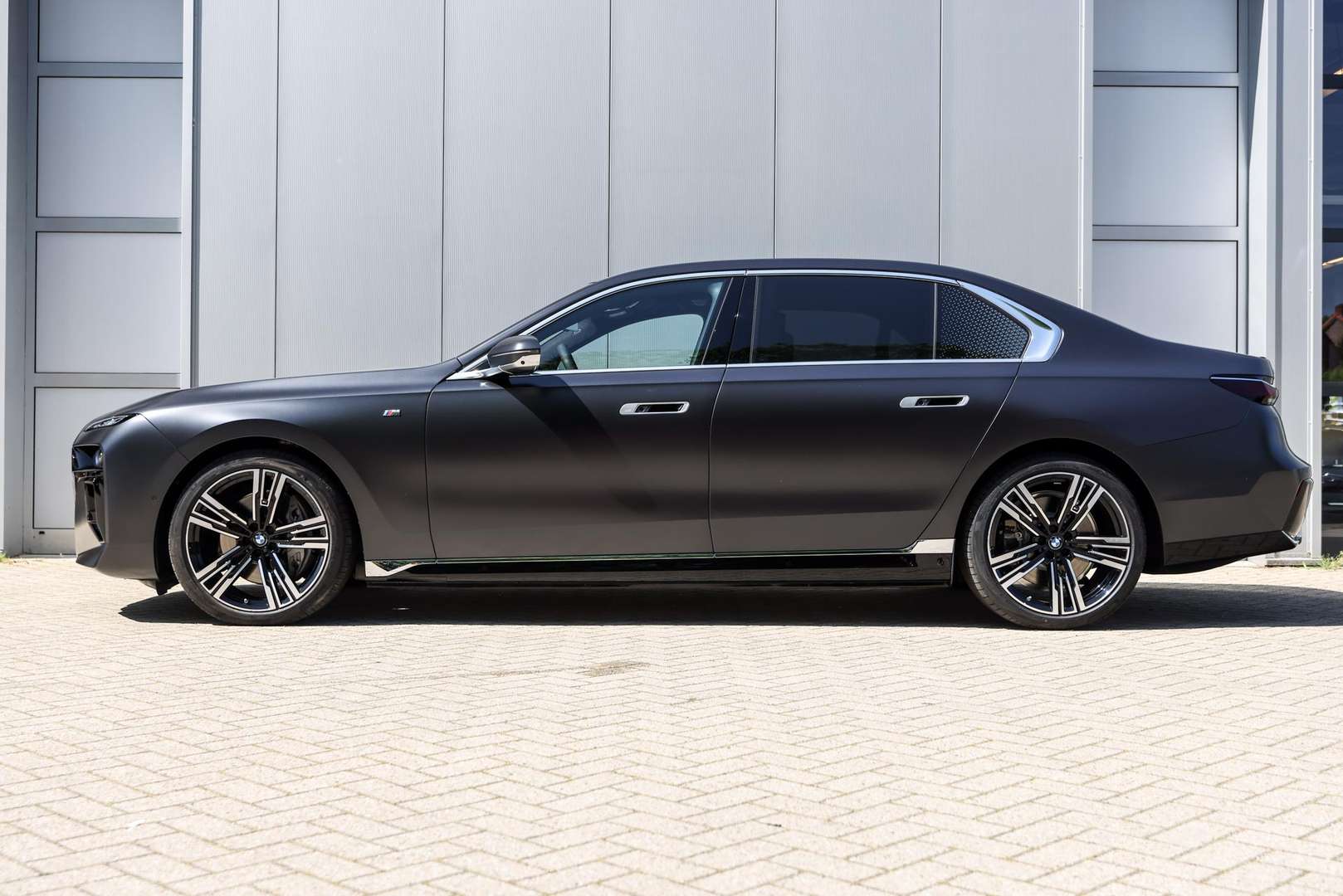 BMW I7 XDrive60 High Executive M Sport - 2023 - Joinsteer - #4