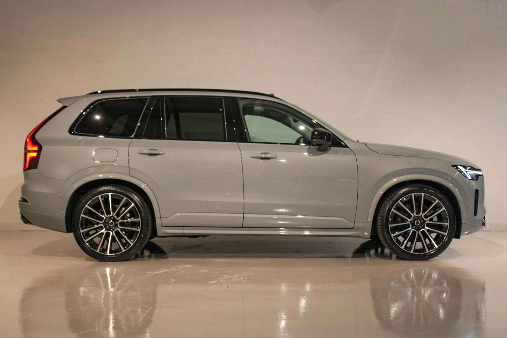 Volvo XC90 T8 Plus - 2025 - Joinsteer - #5