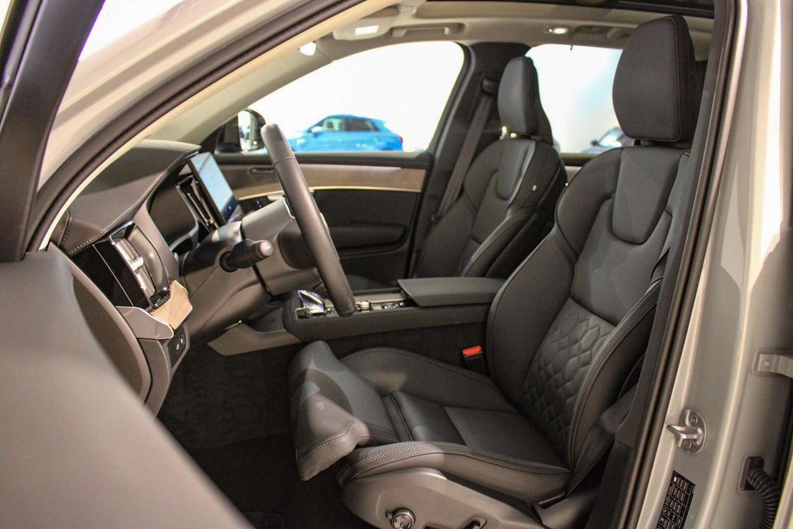 Volvo XC90 T8 Plus - 2025 - Joinsteer - #11