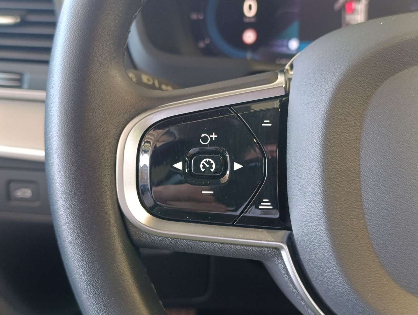 Volvo XC90 B5 Core - 2023 - Joinsteer - #26