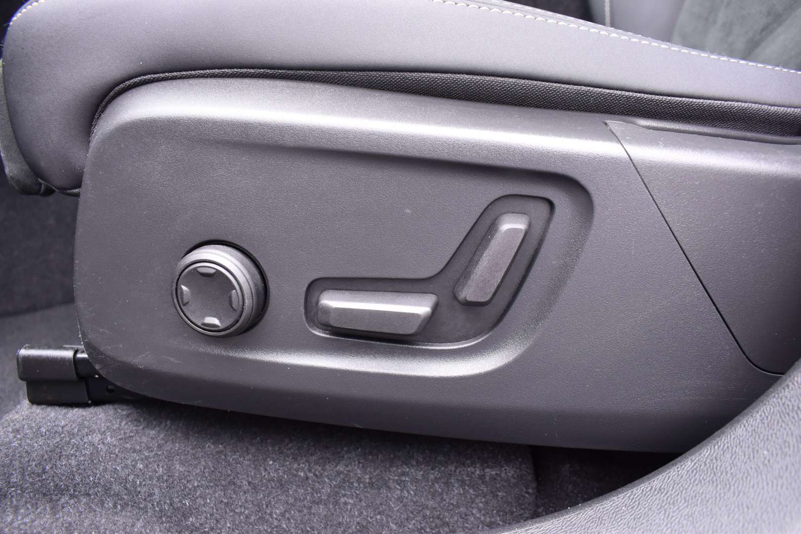 Volvo C40 Recharge Ultimate - 2022 - Joinsteer - #9