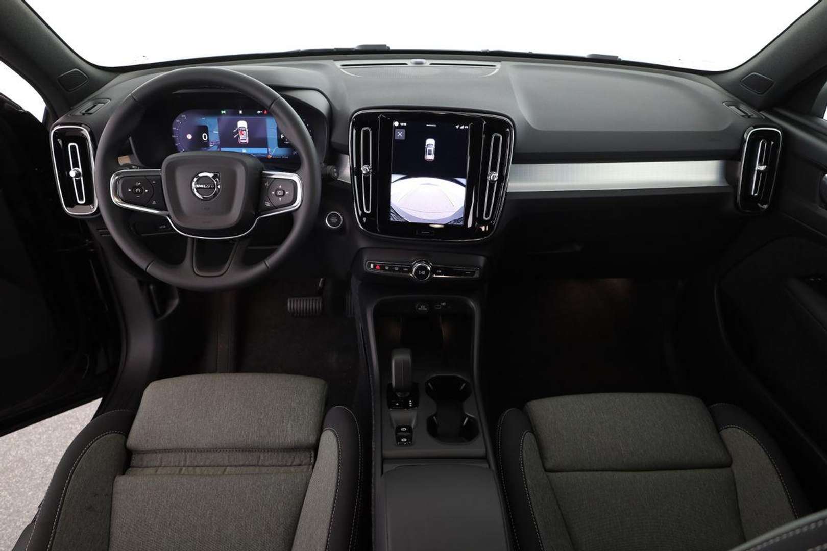 Volvo XC40 B3 Core - 2025 - Joinsteer - #7