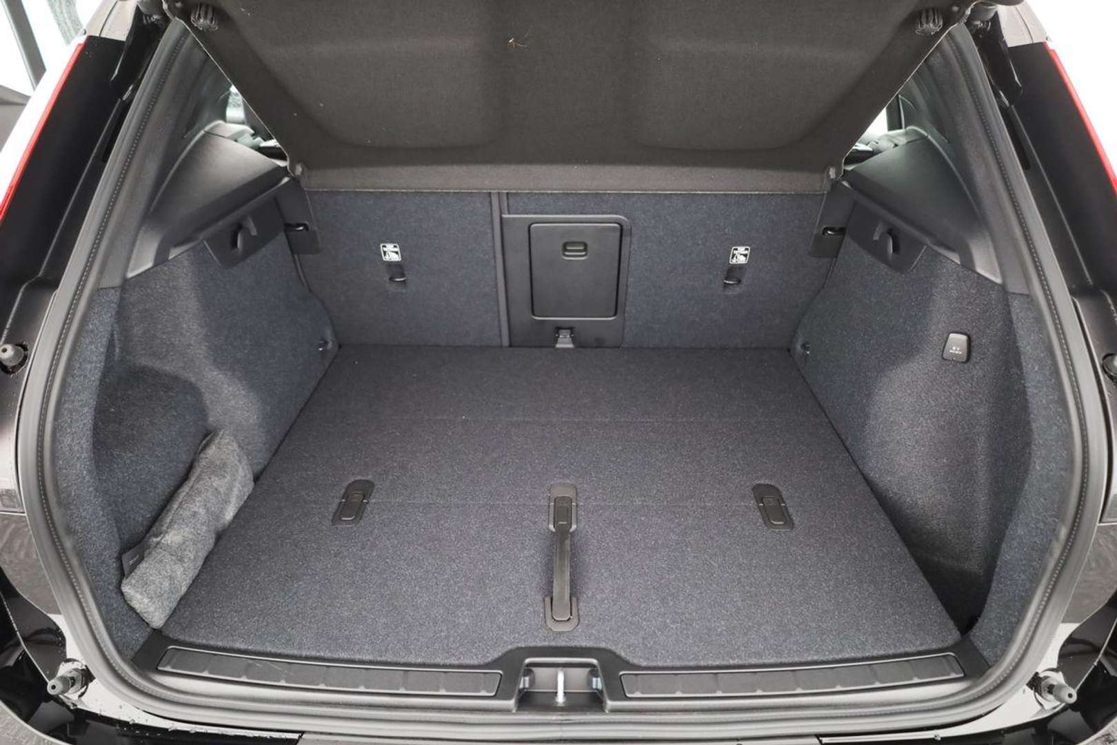 Volvo XC40 B3 Core - 2025 - Joinsteer - #14
