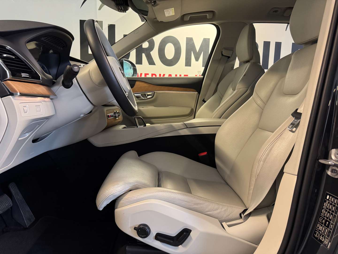 Volvo XC90 B5 Momentum - 2022 - Joinsteer - #29
