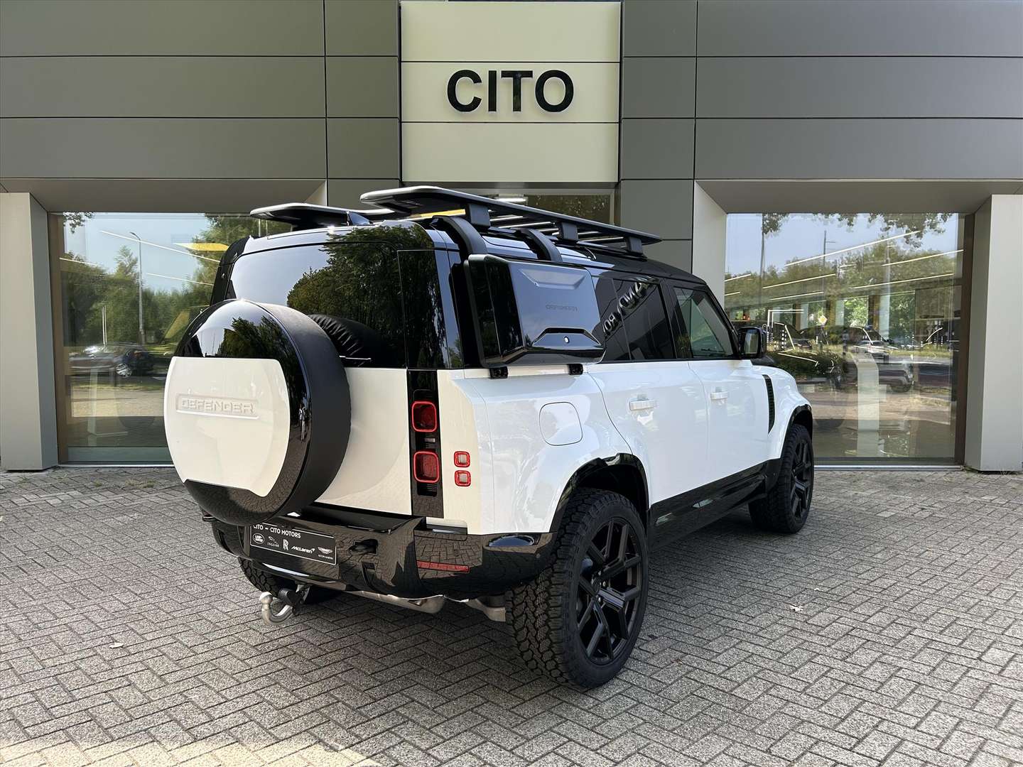 Land Rover Defender P300e X-Dynamic HSE - 2025 - Joinsteer - #1