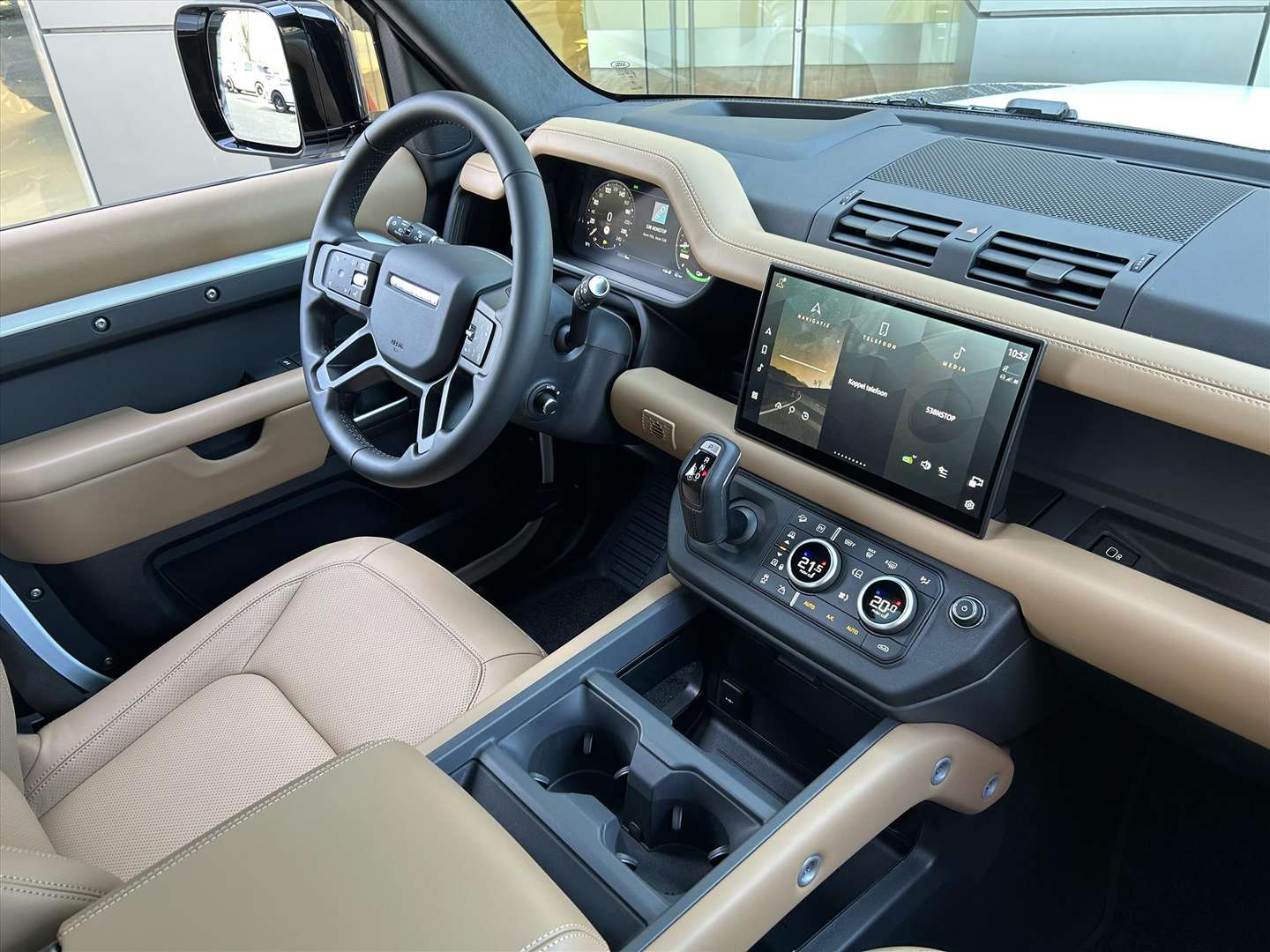 Land Rover Defender P300e X-Dynamic HSE - 2025 - Joinsteer - #3