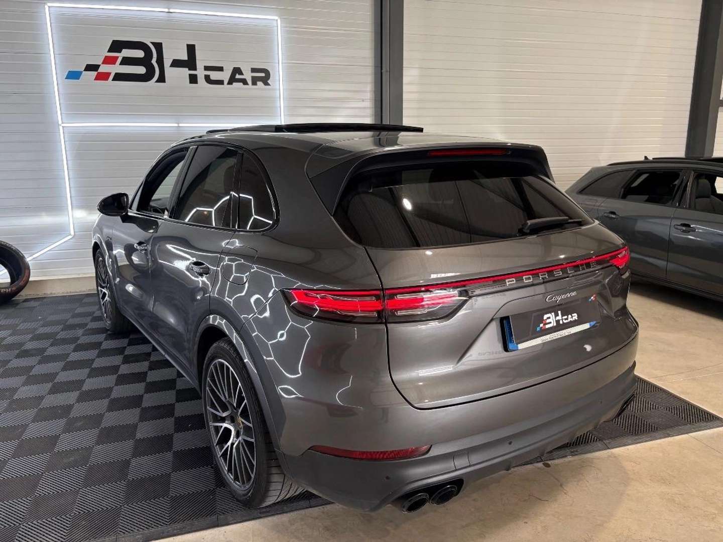 Porsche Cayenne III Turbo Platinum Edition - 2021 - Joinsteer - #2