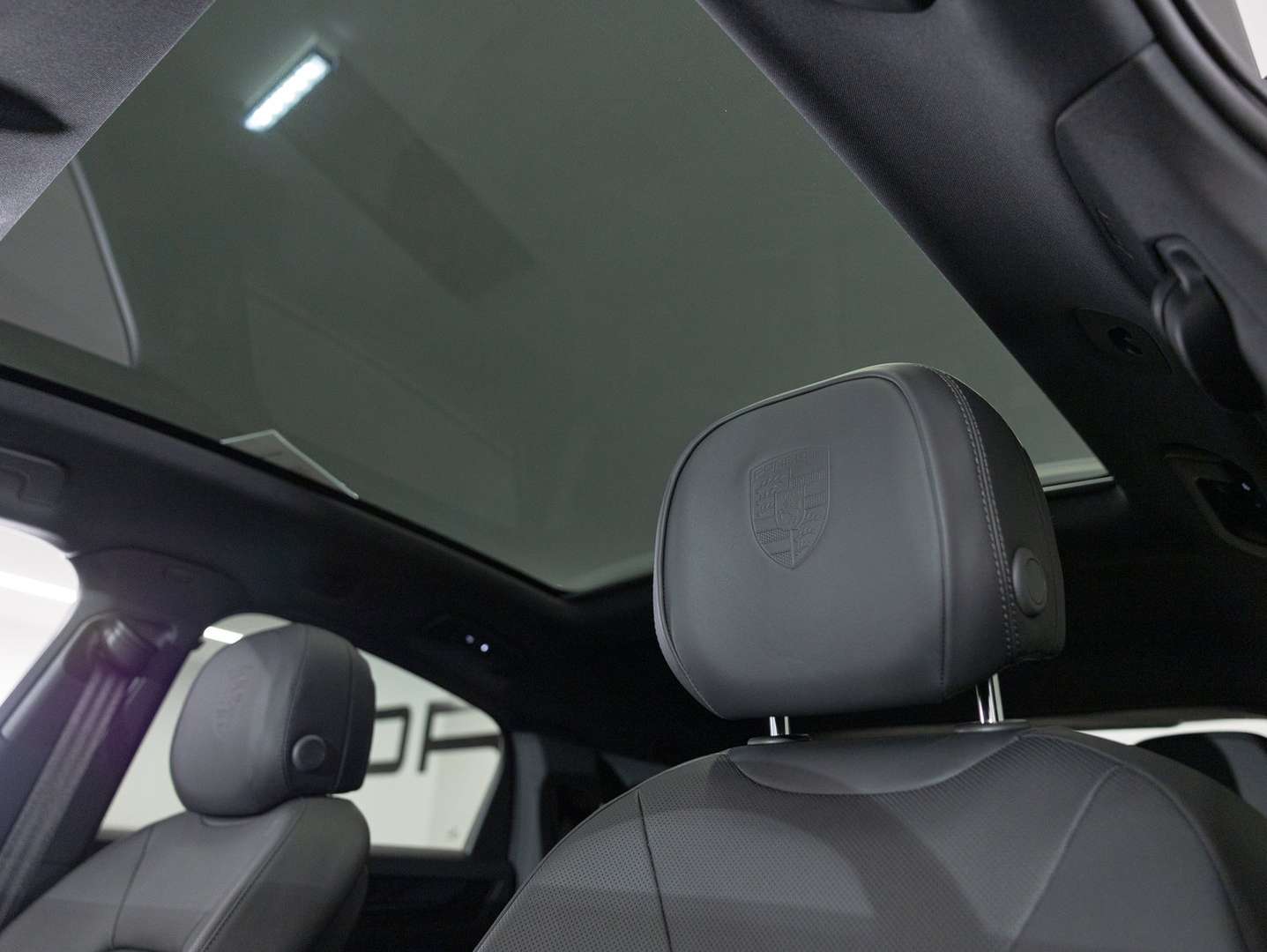 Porsche Cayenne III E-Hybrid Black Edition - 2026 - Joinsteer - #21