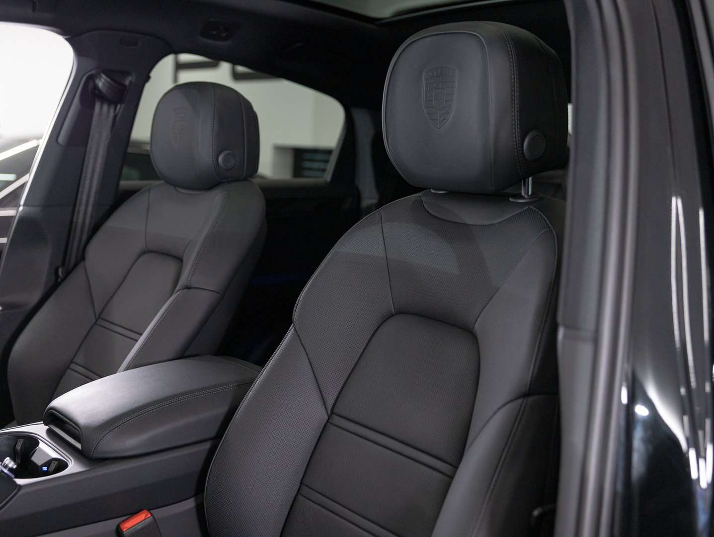 Porsche Cayenne III E-Hybrid Black Edition - 2026 - Joinsteer - #37
