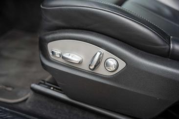 Porsche Macan S — photo 15