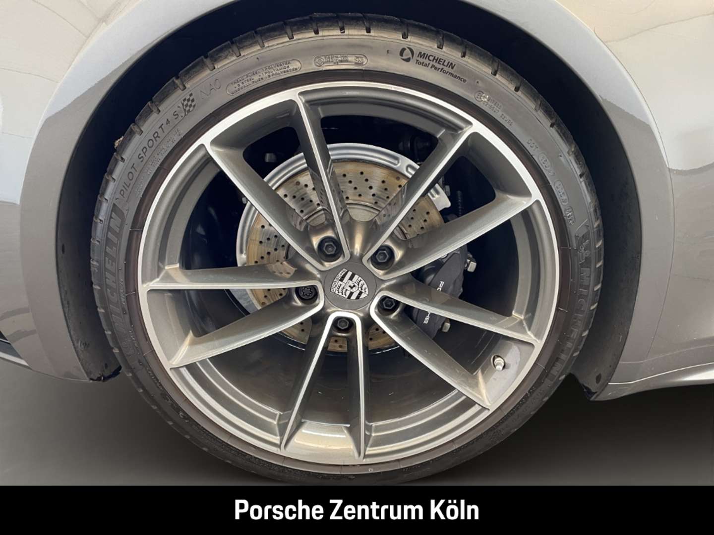 Porsche 992 I Carrera 4 - 2024 - Joinsteer - #10
