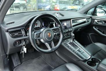 Porsche Macan S — photo 2