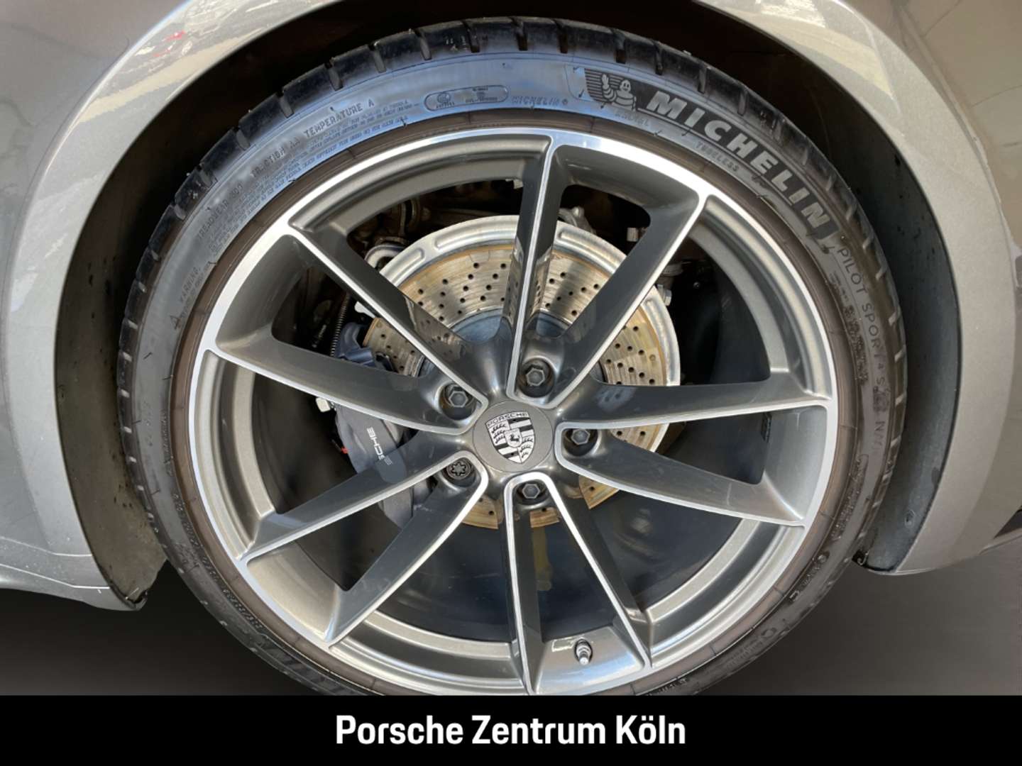 Porsche 992 I Carrera 4 - 2024 - Joinsteer - #11