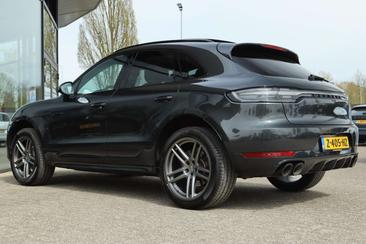 Porsche Macan S — photo 12