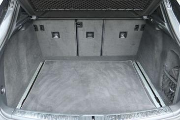 Porsche Macan S — photo 17
