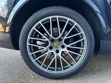 Porsche Cayenne III E-Hybrid Platinum Edition — photo 12