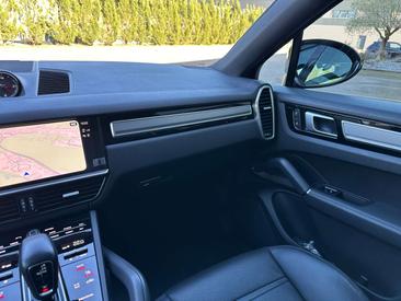 Porsche Cayenne III E-Hybrid Platinum Edition — photo 25
