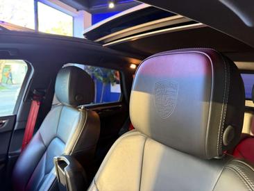 Porsche Macan S — photo 6