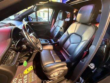Porsche Macan S — photo 7