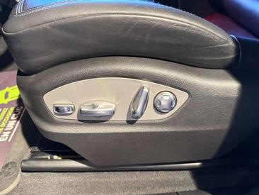 Porsche Macan S — photo 12