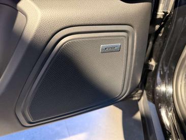 Porsche Macan S — photo 15