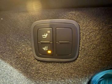 Porsche Macan S — photo 21