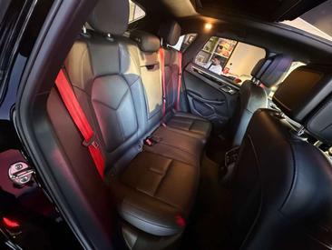 Porsche Macan S — photo 27