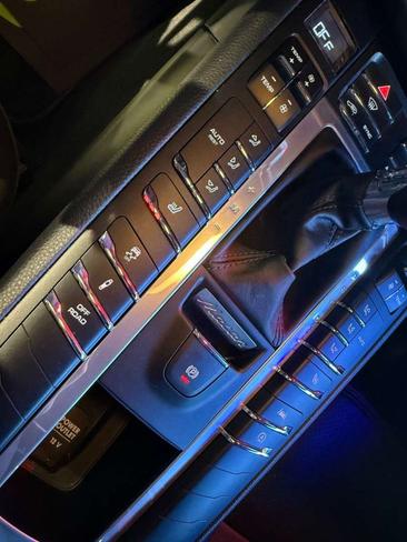 Porsche Macan S — photo 31