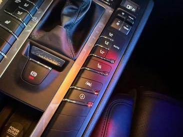 Porsche Macan S — photo 32
