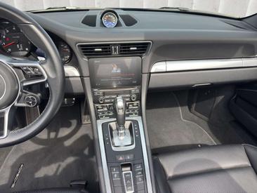 Porsche 991 II — photo 13