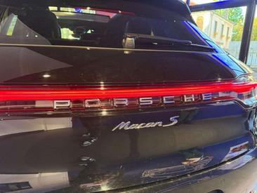 Porsche Macan S — photo 44