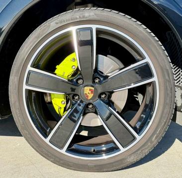 Porsche Cayenne III E-Hybrid Platinum Edition — photo 11