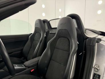 Porsche Boxster GTS — photo 11