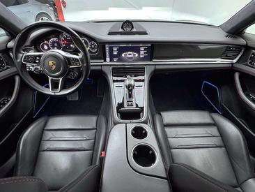 Porsche Panamera II GTS — photo 21