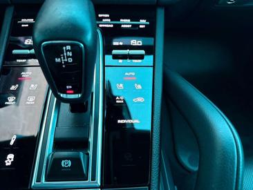 Porsche Cayenne III E-Hybrid Platinum Edition — photo 44