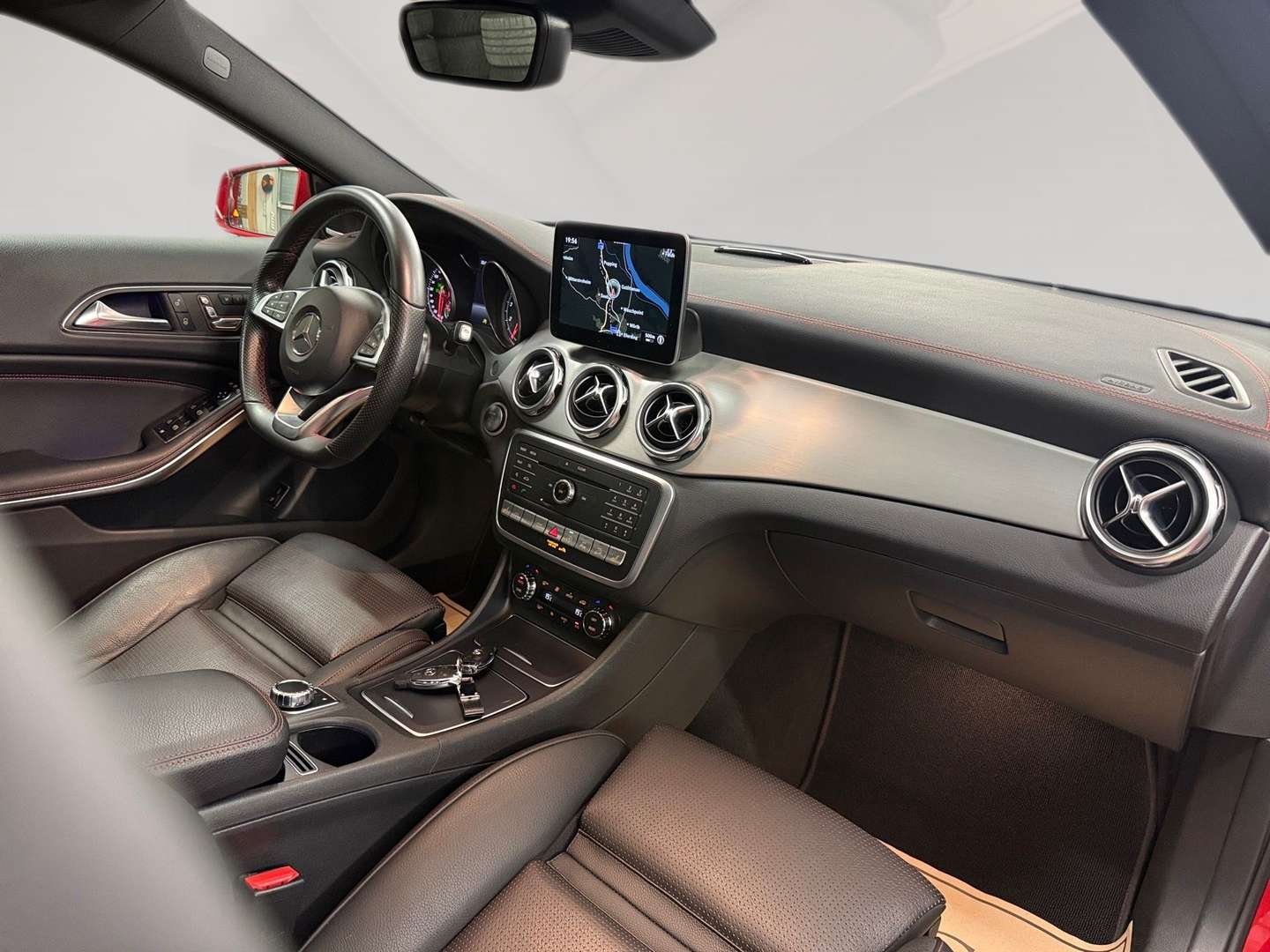Mercedes GLA 250 AMG Line - 2018 - Joinsteer - #13