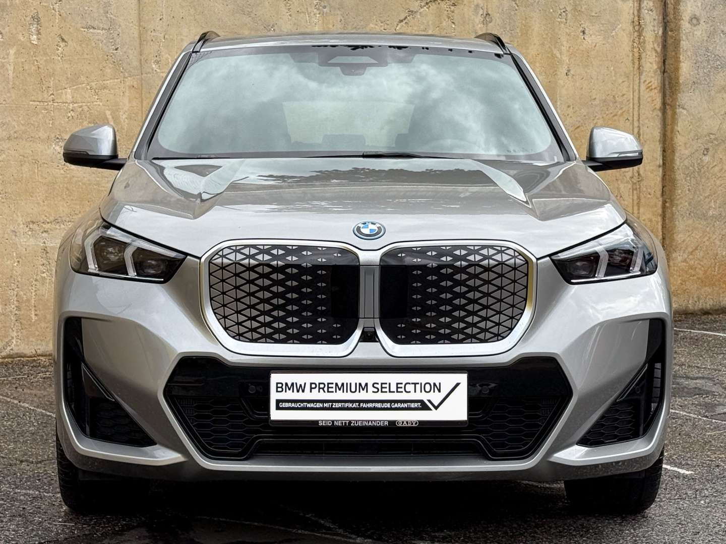 BMW IX1 EDrive20 - 2025 - Joinsteer - #2