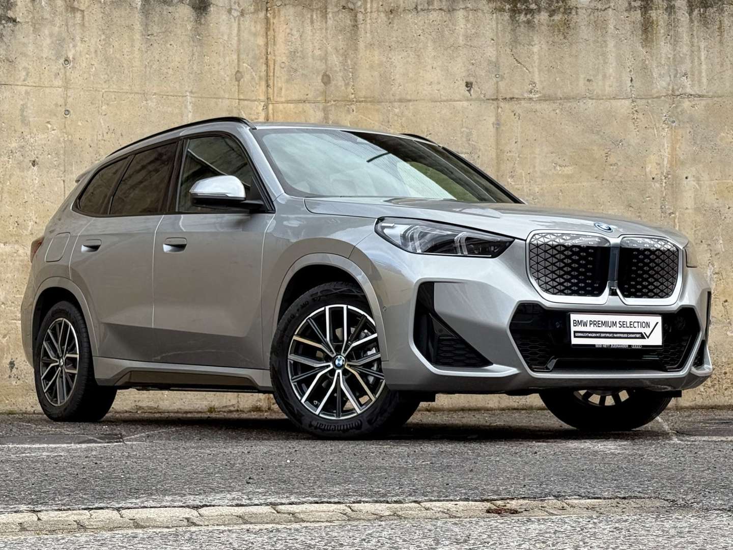 BMW IX1 EDrive20 - 2025 - Joinsteer - #3