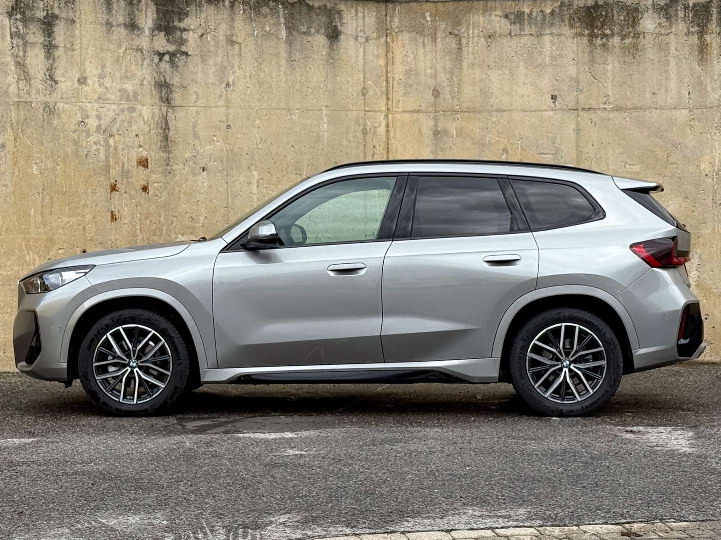 BMW IX1 EDrive20 - 2025 - Joinsteer - #6