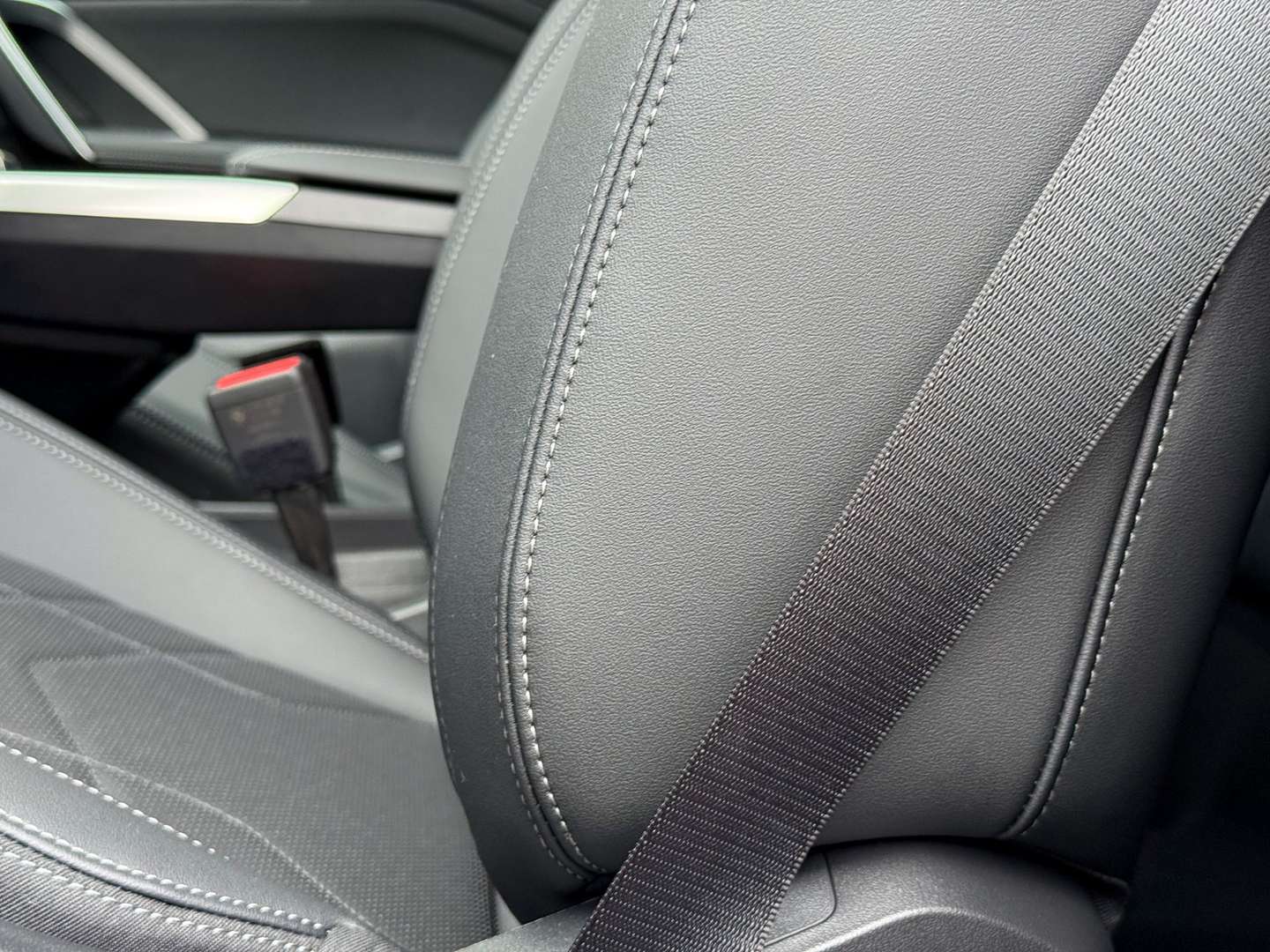 BMW IX1 EDrive20 - 2025 - Joinsteer - #16