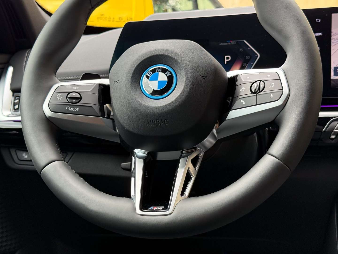 BMW IX1 EDrive20 - 2025 - Joinsteer - #28