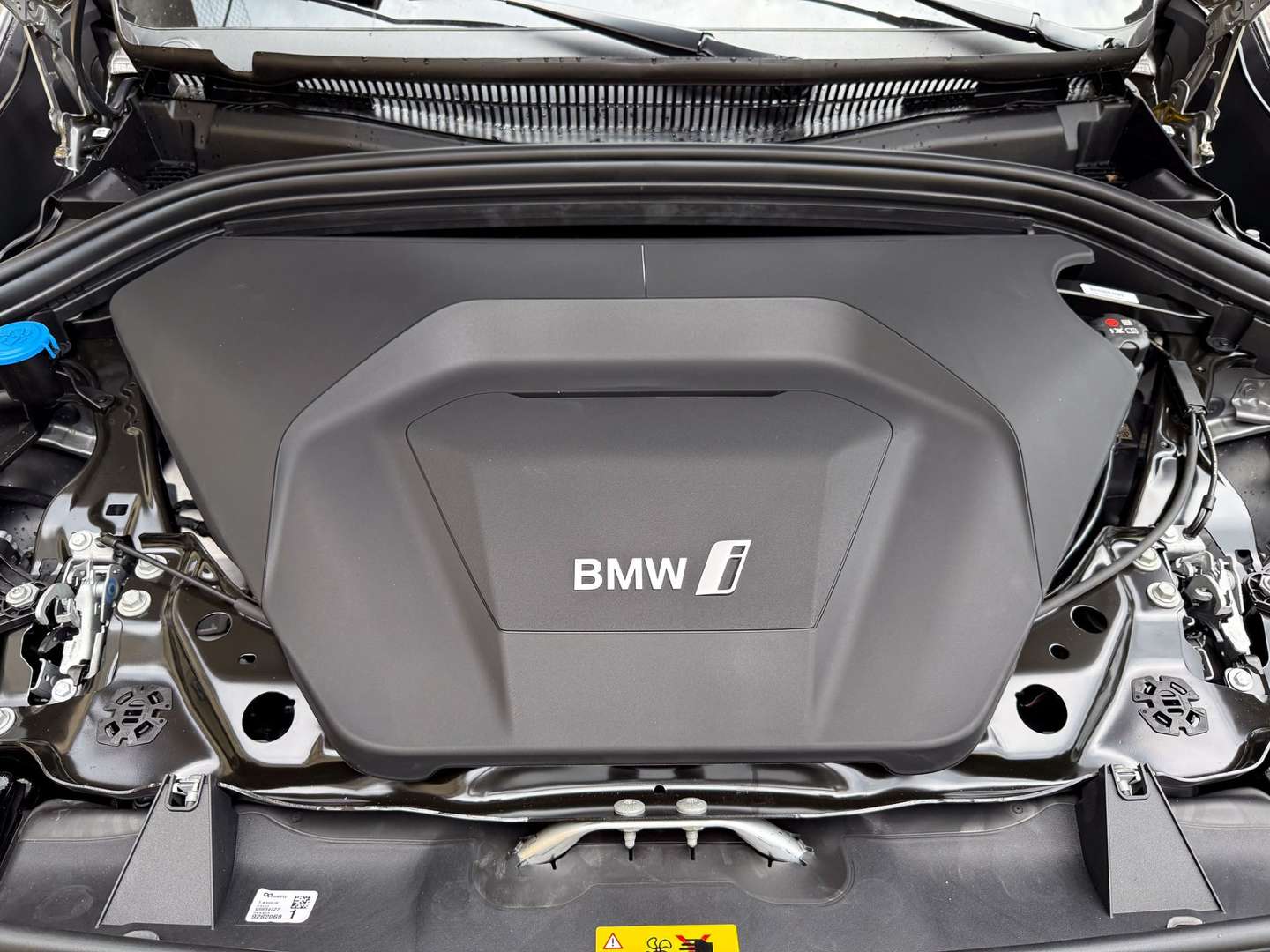 BMW IX1 EDrive20 - 2025 - Joinsteer - #32