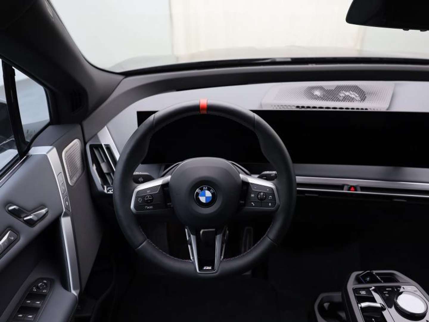 BMW IX M70 Individual - 2025 - Joinsteer - #8