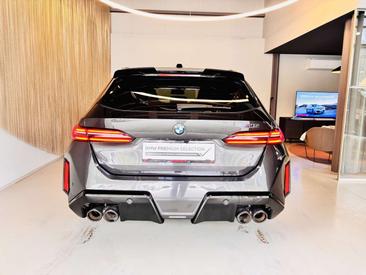 BMW M5 — photo 5