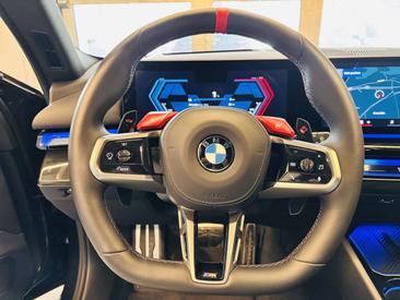 BMW M5 — photo 11