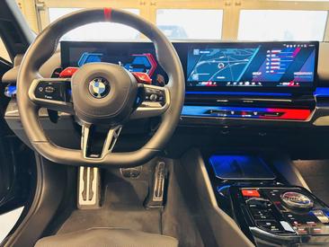 BMW M5 — photo 12